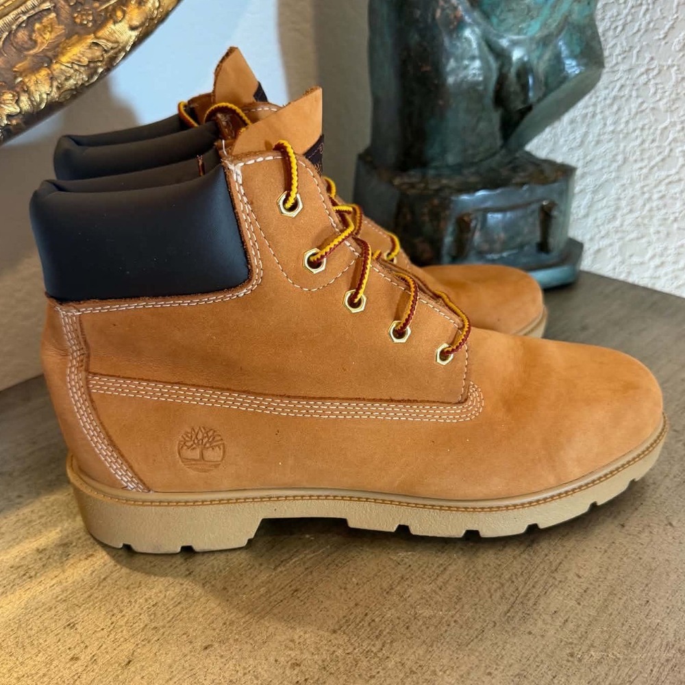 Timberland 6 Inch Premium Waterproof Wheat Nubuck Boots 7Y Fits Women's 8.5